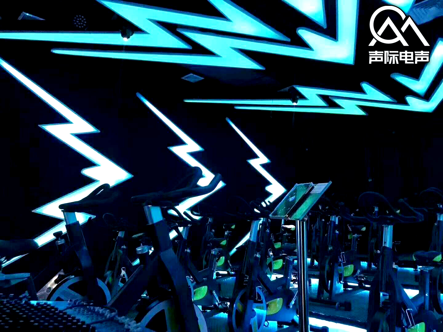 动感单车房音响设备有哪些？