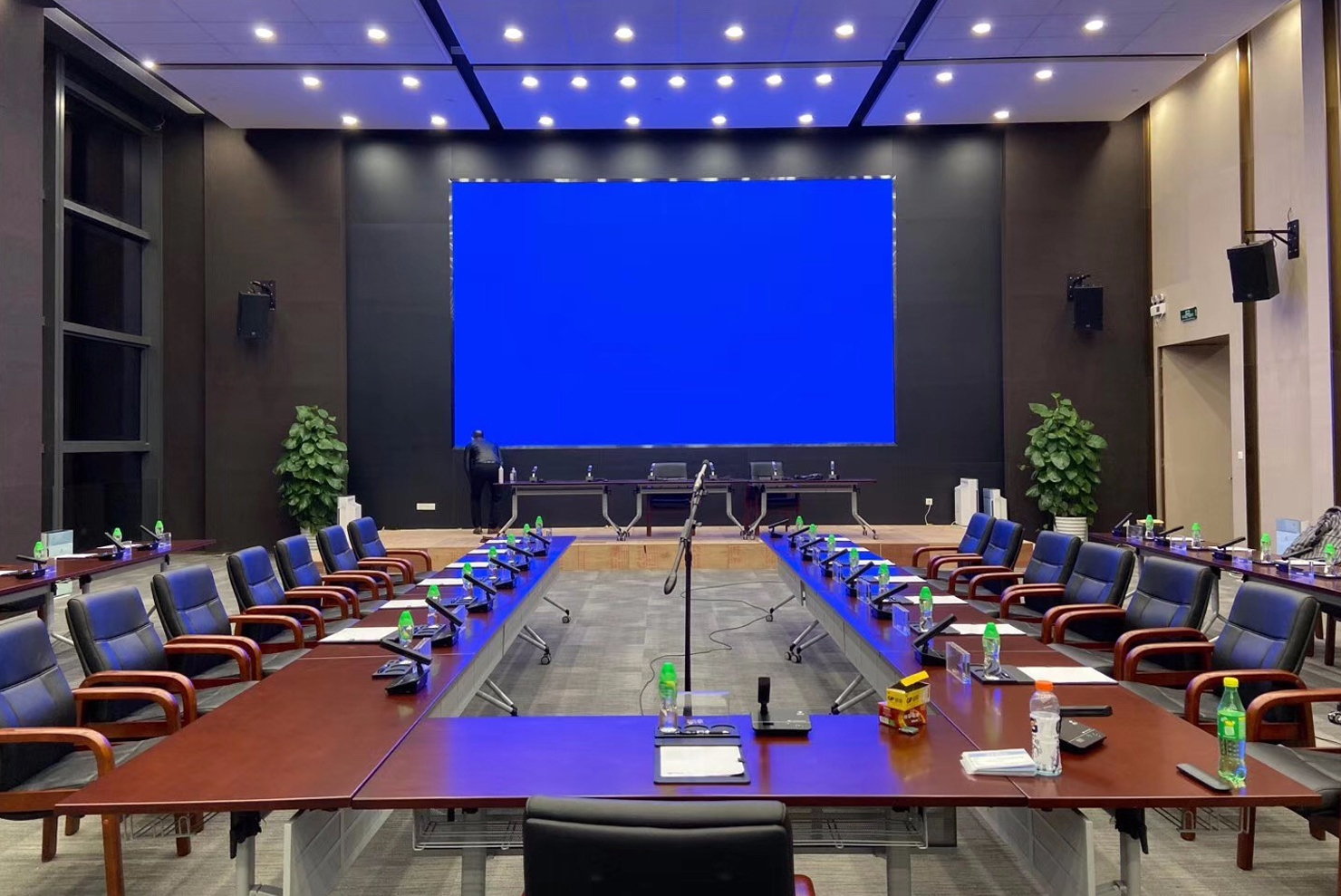 会议室音响设备